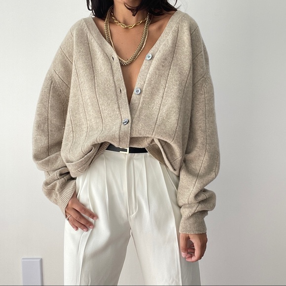 Vintage Sweaters - Vintage Club Room 100% lambswool knit cardigan